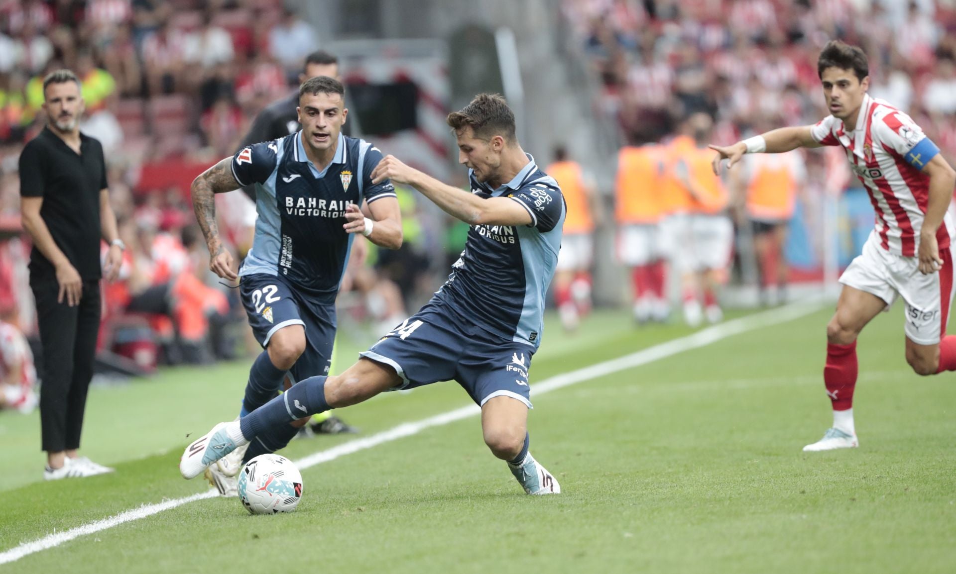 La derrota del Córdoba en Gijón, en imágenes