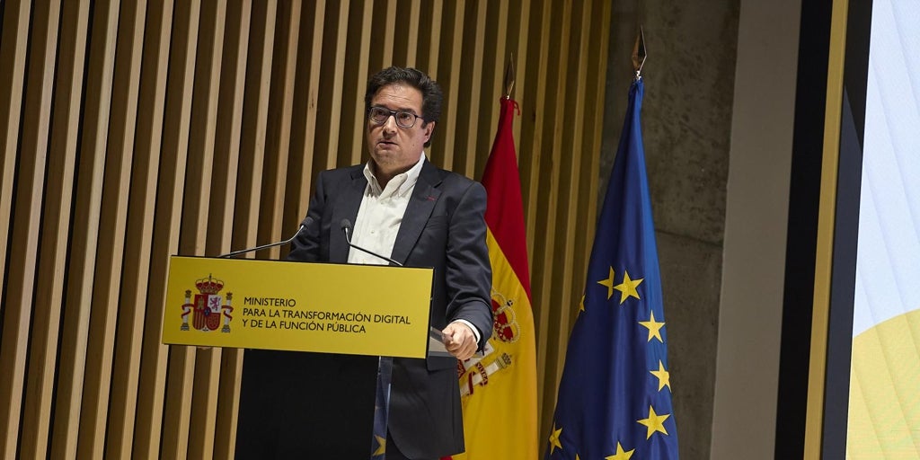 Óscar López critica que los presidentes del PP «desaparezcan y se borren» y luego pidan ayuda a «papá Estado» para combatir los incendios