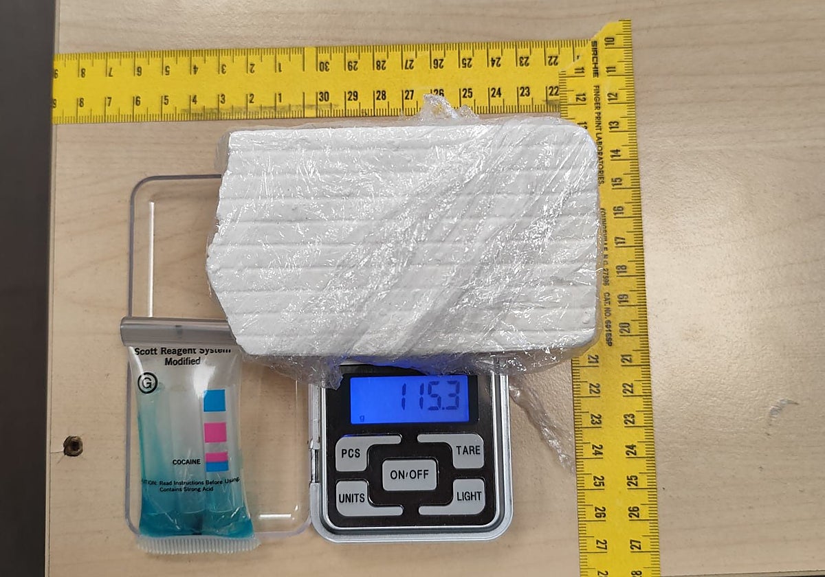Imagen de la cocaína intervenida a un conductor en Tavernes de la Valldigna