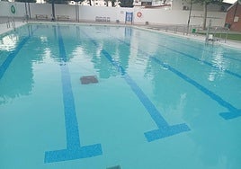 La Rambla cierra su piscina por hallarse excrementos: «No puede ser que por un reto viral se atente contra unas instalaciones públicas»