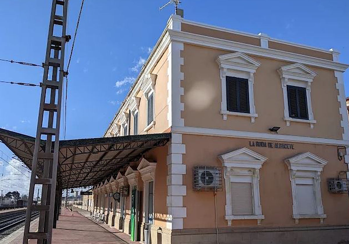 Estación de Adif en La Roda (Albacete)