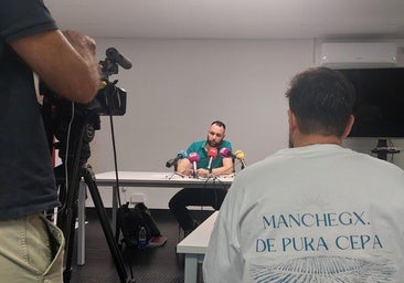 Concentración para reivindicar que se construya la estación de tren Madridejos-Consuegra