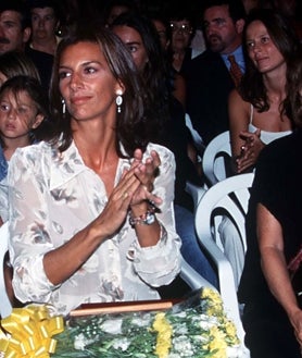 Imagen secundaria 2 - Isabel Pantoja, Pastora Vega, Imanol Arias y Aitana Sánchez-Gijón, de los primeros VIP que descubrieron la costa de Cádiz