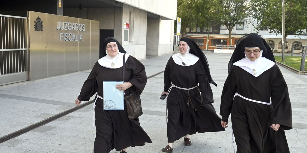 Investigan a la exabadesa del Monasterio de Belorado (Burgos) por otros tres delitos de estafa