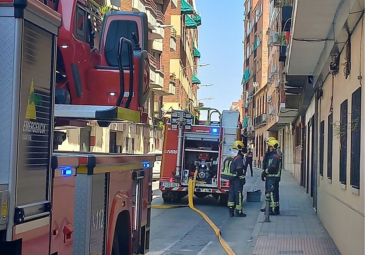 Los bomberos, en el lugar de los hechos