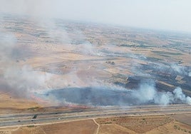 Desciende a nivel cero el incendio forestal en Las Ventas de Retamosa y se restablece la circulación por la TO-1836