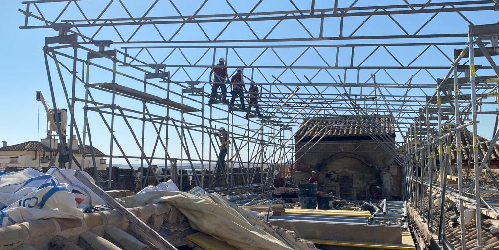 El Cabildo muestra en un impactante vídeo las obras de emergencia en la Mezquita de Córdoba tras el incendio