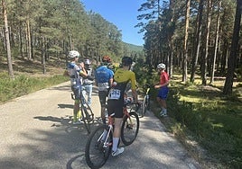 Fallece un ciclista de 17 años en una caída masiva en la Vuelta  Junior a la Ribera del Duero