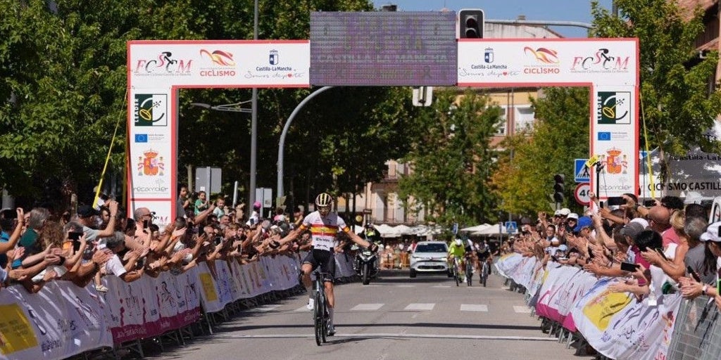 Adrián Benito le roba la Vuelta a Castilla-La Mancha Leader a Miguel Moya el último día
