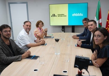 Otegi y Junqueras apuestan por «más construcción nacional» desde la «calle y las instituciones»