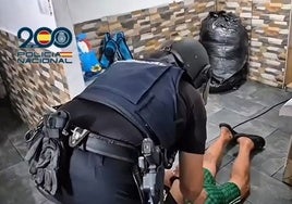 Una macrooperación policial en Jerez se salda con 17 detenidos y más de cinco kilos de heroína incautada