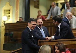 Ábalos y Sánchez encabezan la lista de parlamentarios con más ausencias