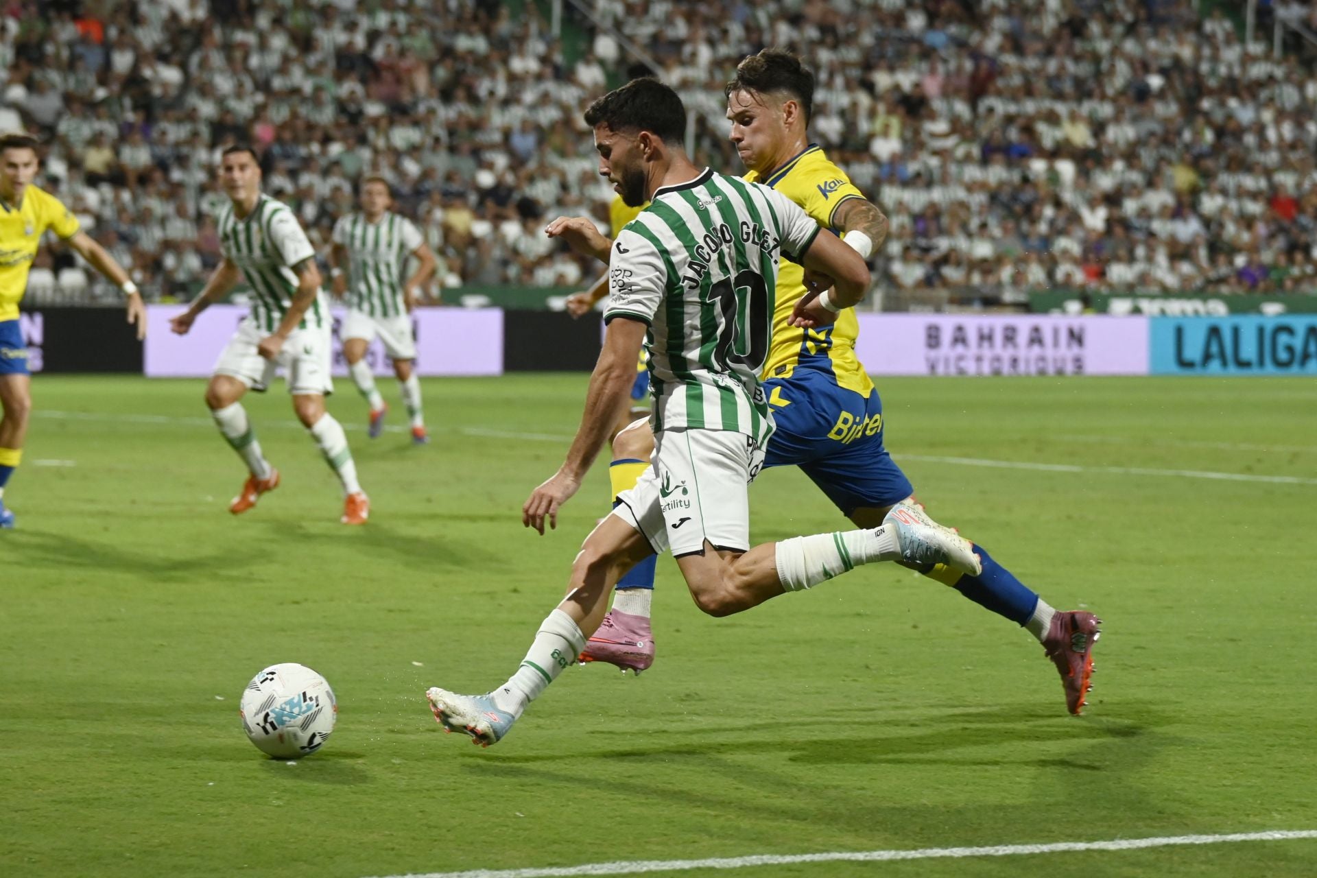 La dolorosa derrota del Córdoba ante Las Palmas, en imágenes