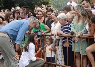 Don Felipe y Doña Leticia se vuelcan con una Sanabria: «Queríamos estar cerca de los afectados»