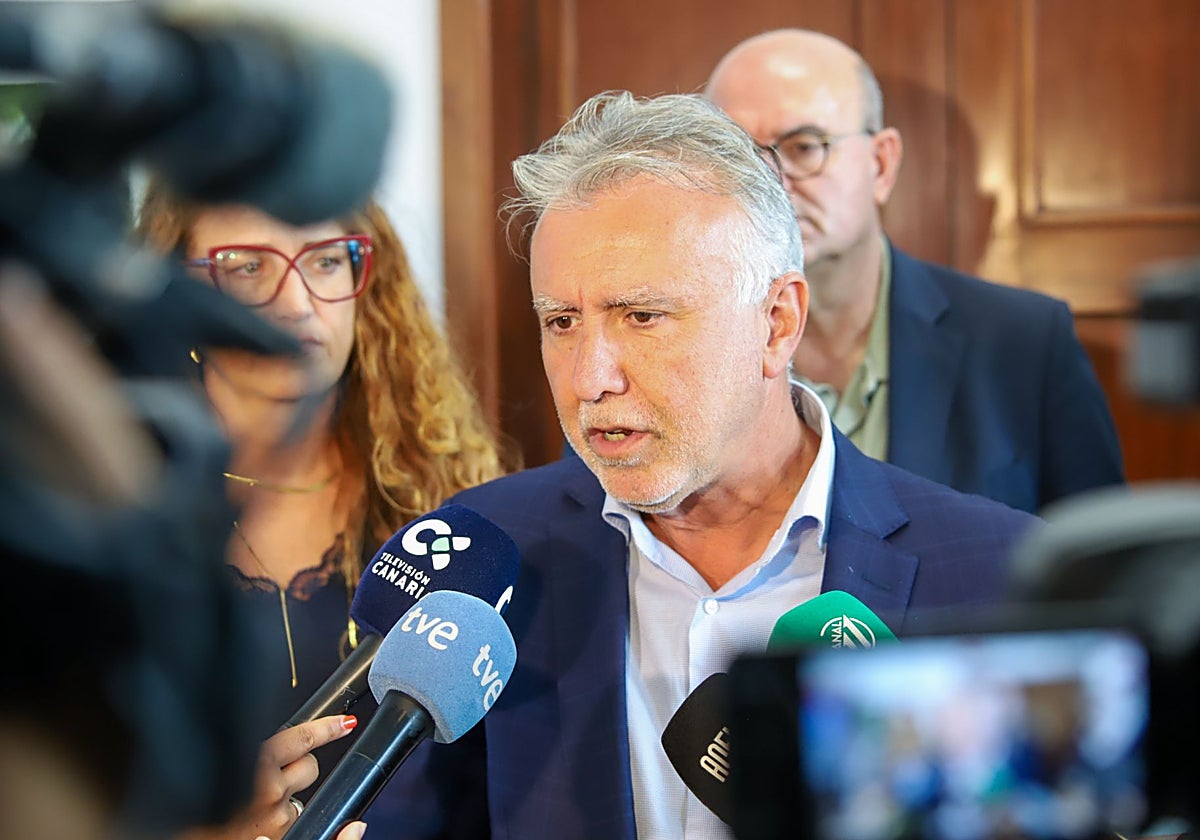 El ministro de Política Territorial y Memoria Democrática, Ángel Víctor Torres