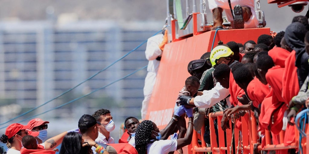 El Gobierno creará 110 plazas en septiembre para acelerar los traslados de menores migrantes solicitantes de asilo