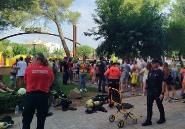 Un incendio en un hotel de Alcúdia (Mallorca) deja a varias personas atrapadas en el ascensor