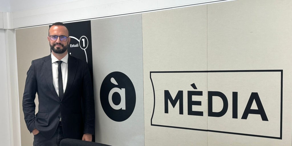  ContrÀpunt , el nuevo programa de actualidad de À Punt Ràdio presentado por Gustavo Clemente