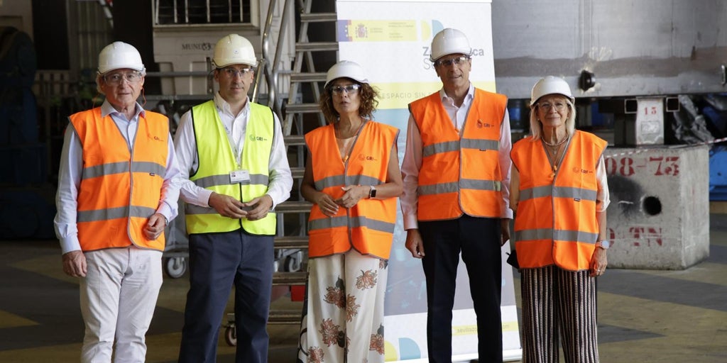 María Jesús Montero dice que trabaja «por Andalucía» desde Madrid y no concreta cuando dejará el Gobierno