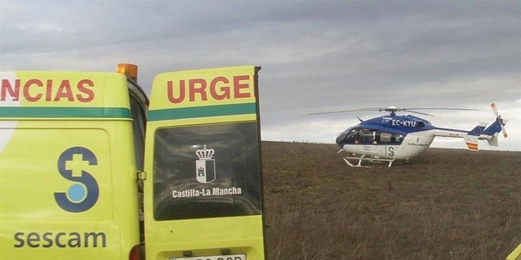 Dos heridos graves tras una colisión entre un turismo y un camión en Mirabueno (Guadalajara)
