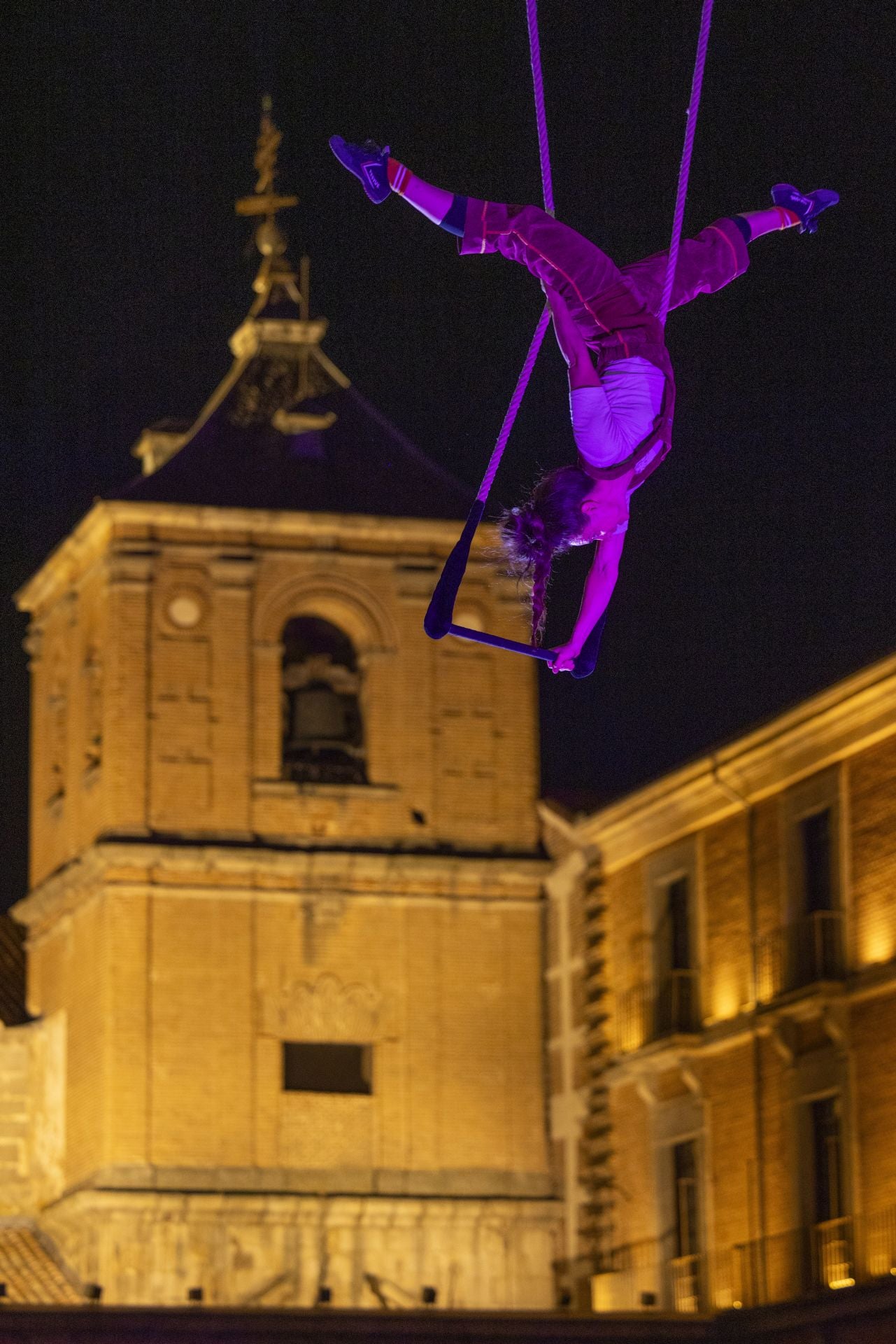 Ávila se rinde a la magia del Cir&amp;Co