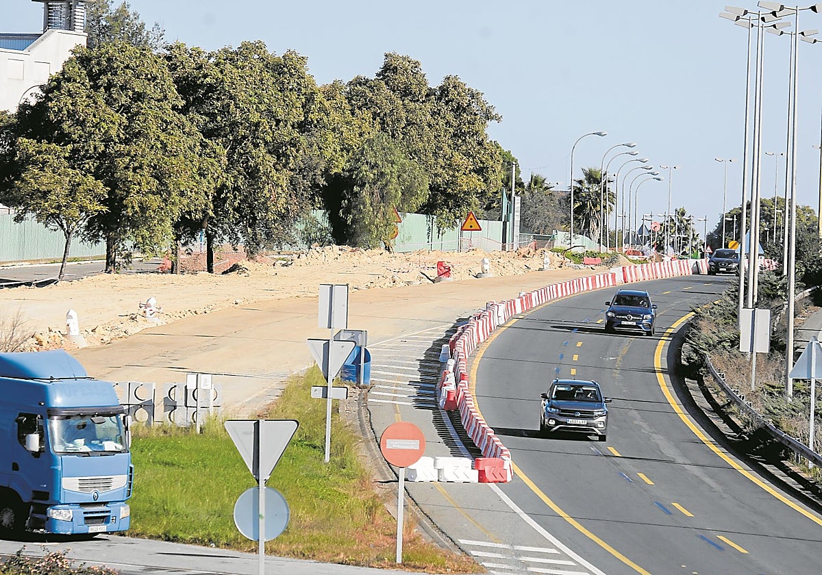 Obras para el carril BUS-VAO en la comarca sevillana del Aljarafe