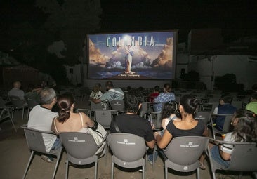 Los espectadores, ante el posible cierre de los cines de verano: «Son una tradición. Sería una pena»