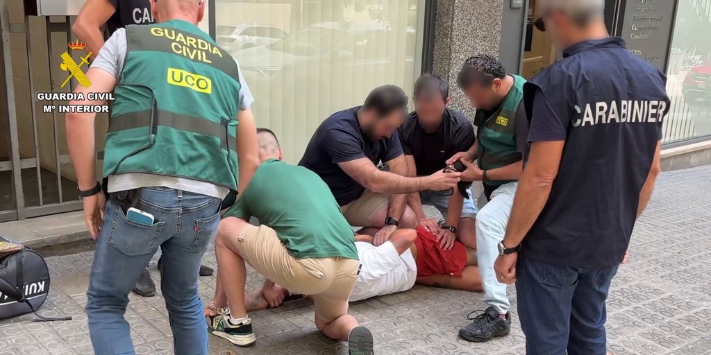 El vídeo de la captura de unos de los fugitivos italianos más buscados, oculto con identidad falsa en Alicante