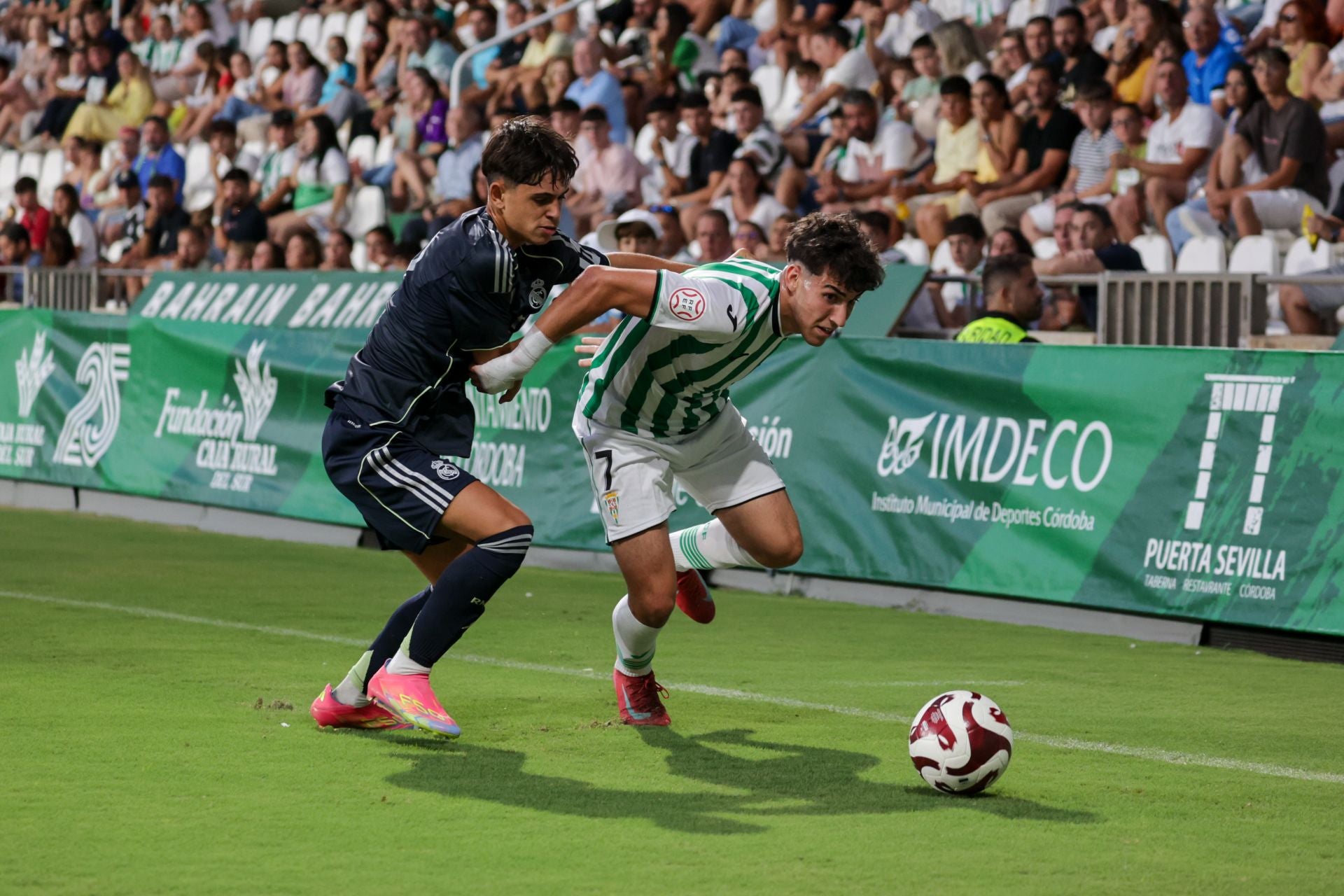 El Córdoba-Real Madrid de inicio del Mundial de Clubs Juvenil, en imágenes