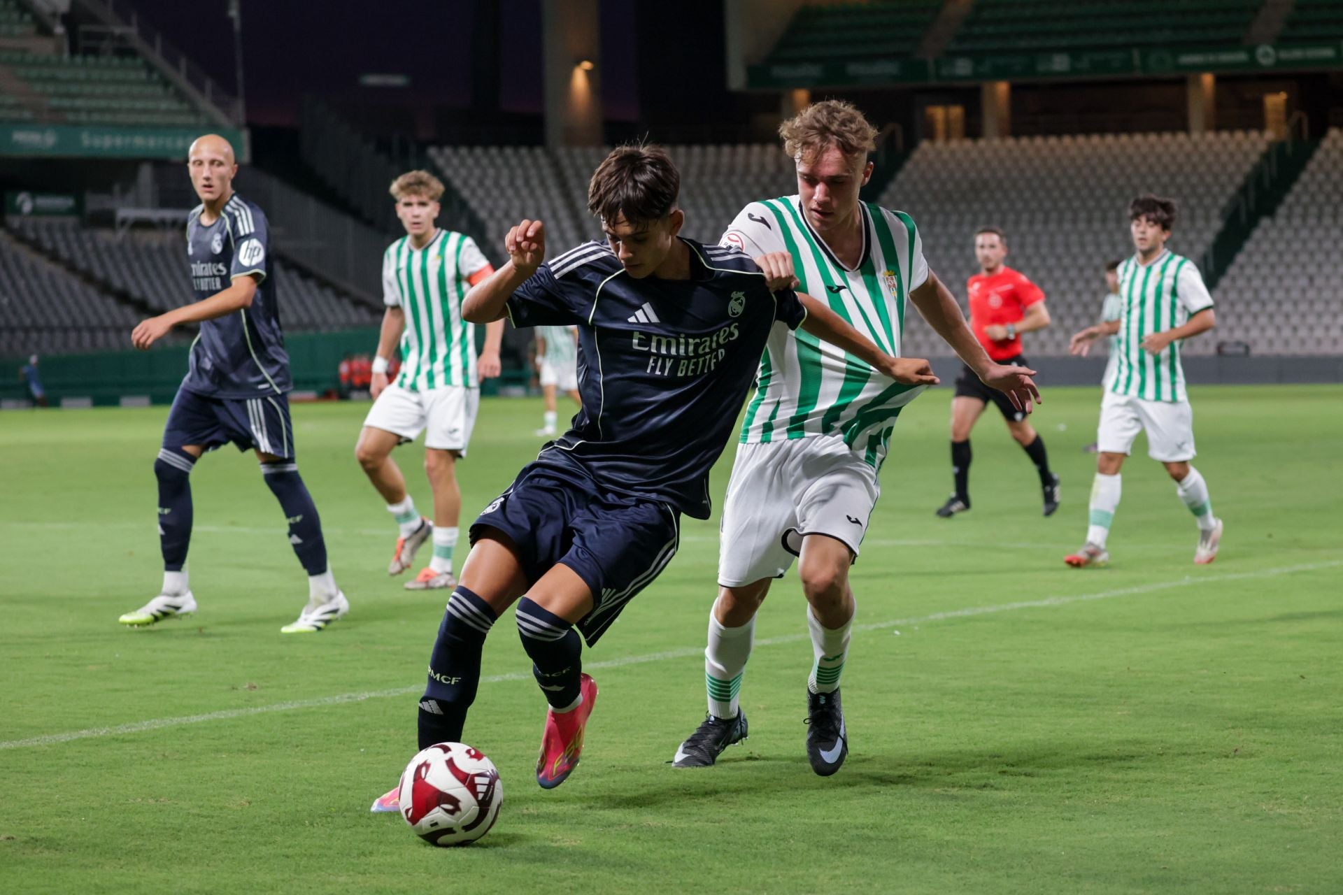 El Córdoba-Real Madrid de inicio del Mundial de Clubs Juvenil, en imágenes