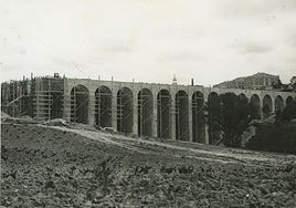 El viaducto que se enterró y el de quince ojos que ahora son almacenes