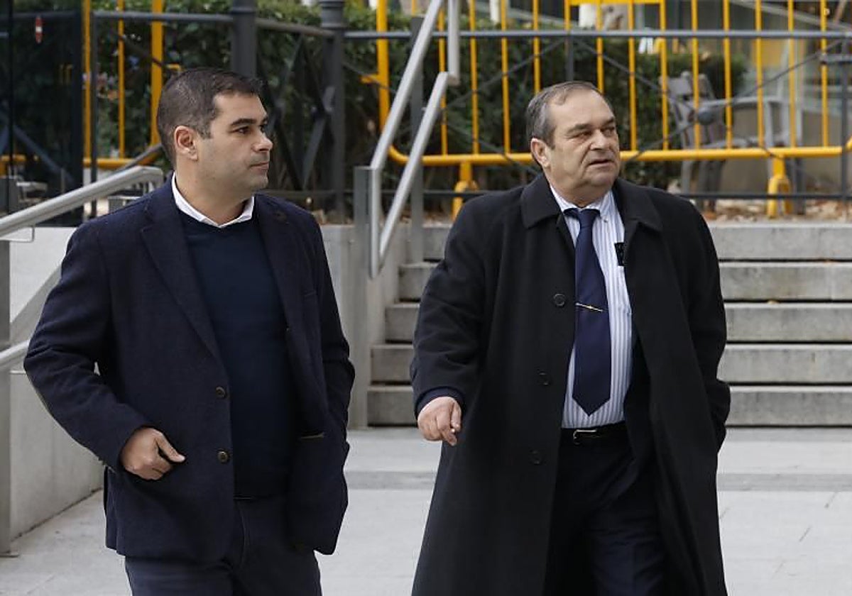 Los responsables de la armadora, en 2023, tras declarar ante la Audiencia Nacional