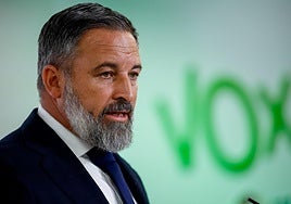 Abascal, sobre la reunión de Illa con Puigdemont: «No sé si es anticipo de algo, pero es la evidencia del chantaje permanente»