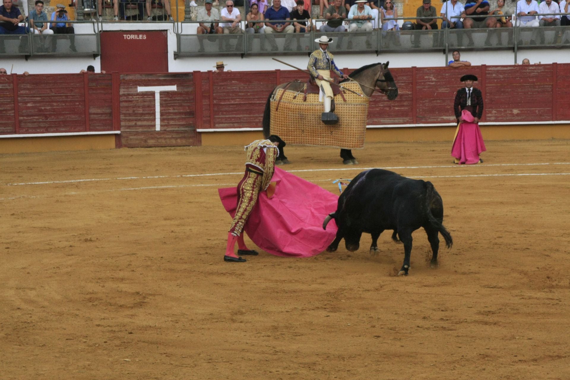 La gran corrida de toros de Priego, en imágenes
