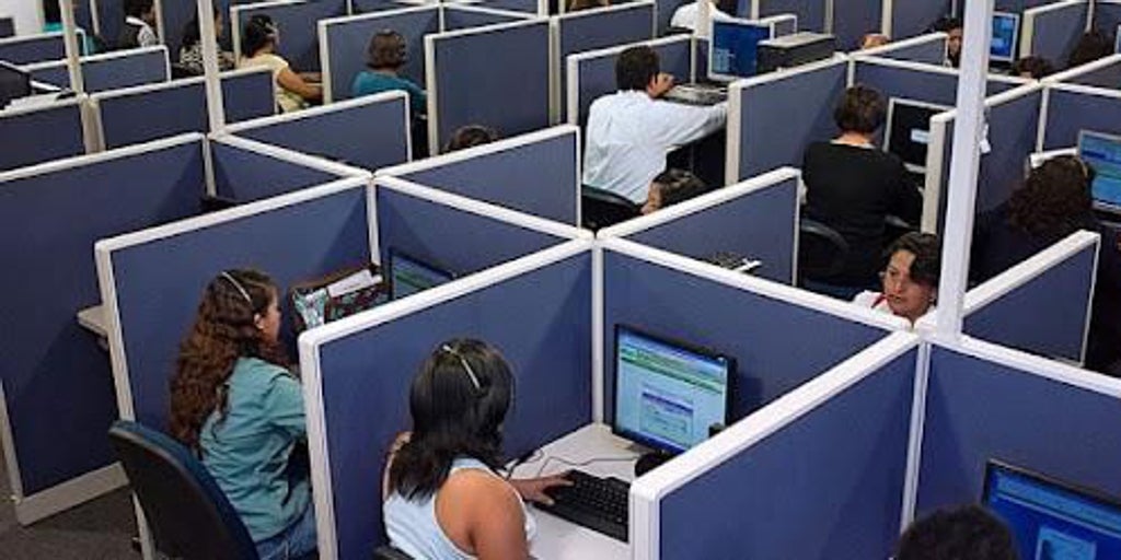 Una empleada de un  call center  gana la batalla a su empresa: logra teletrabajar para atender a su hijo y ser indemnizada