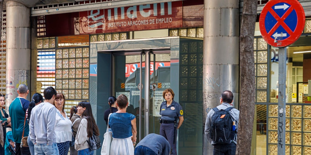 El paro sube en agosto en 77 personas en Aragón y se sitúa en 48.481