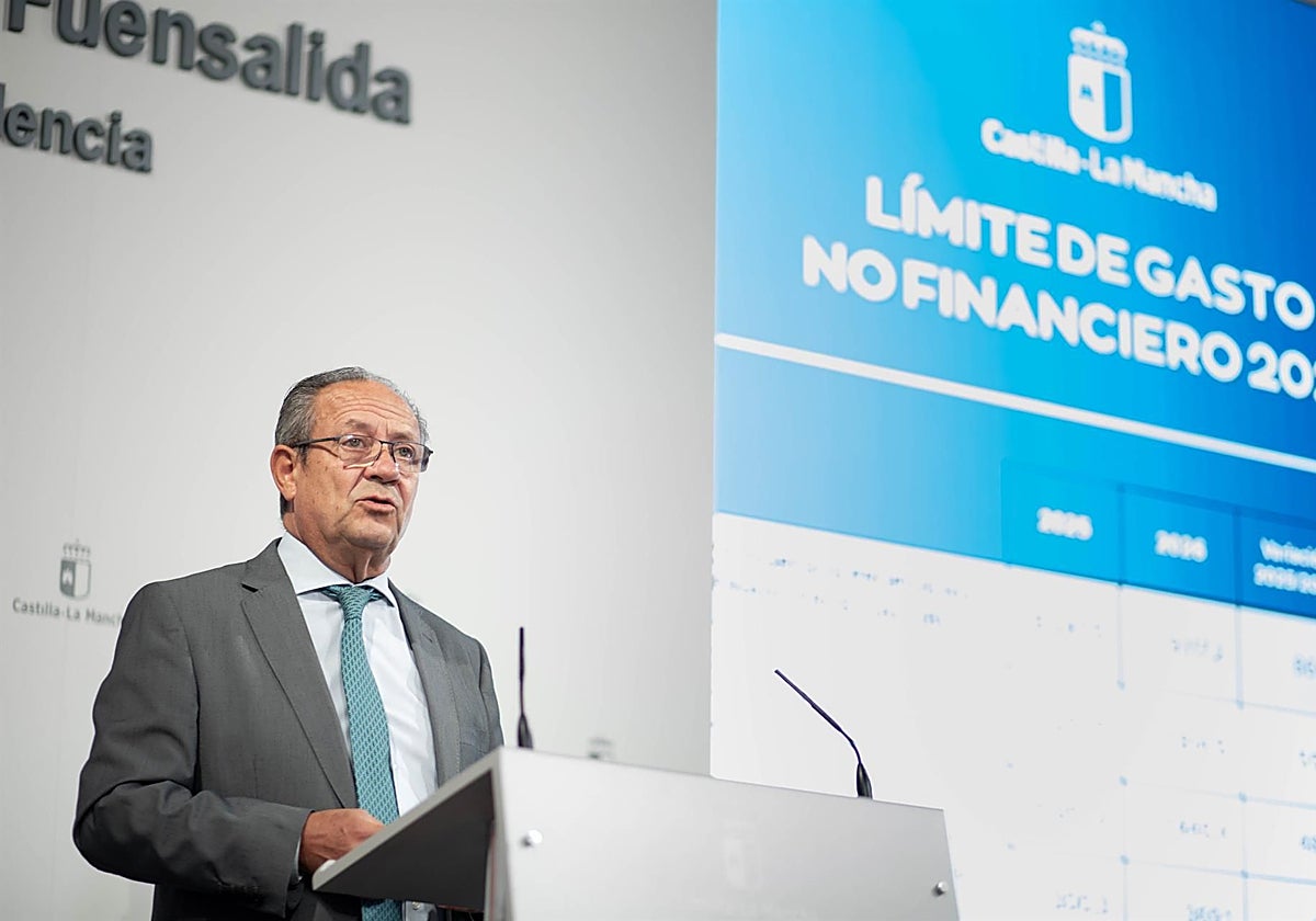 El consejero de Hacienda, Administraciones Públicas y Transformación Digital, Juan Alfonso Ruiz Molina