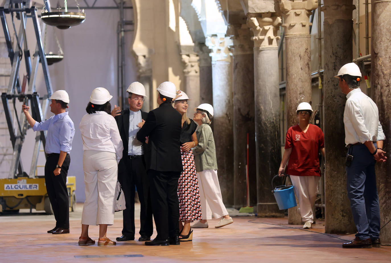 Los impactantes trabajos de emergencia en la Mezquita de Córdoba, en imágenes