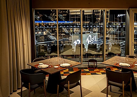 Imagen secundaria 1 - Imagen de palcos, cafeterías y el exterior del nuevo pabellón Roig Arena, en Valencia