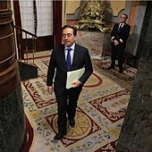 Albares rechaza el valenciano y se niega a pedir su oficialidad en Europa: «Sólo catalán, euskera y gallego»