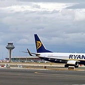 Ryanair recorta un 45 % sus vuelos en Zaragoza y suprime tres rutas a partir de noviembre