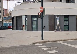 Vecinos de Valencia se rebelan contra los bajos turísticos por el uso de su piscina: «Jamás lo aceptaremos»