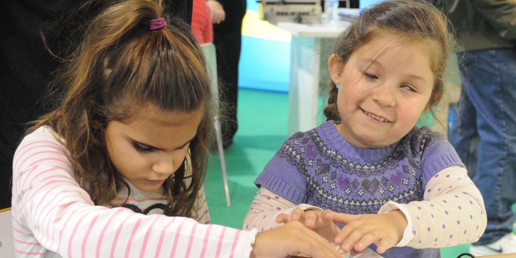 Educación inclusiva en Córdoba: 127 estudiantes ciegos inician el curso con el braille como aliado