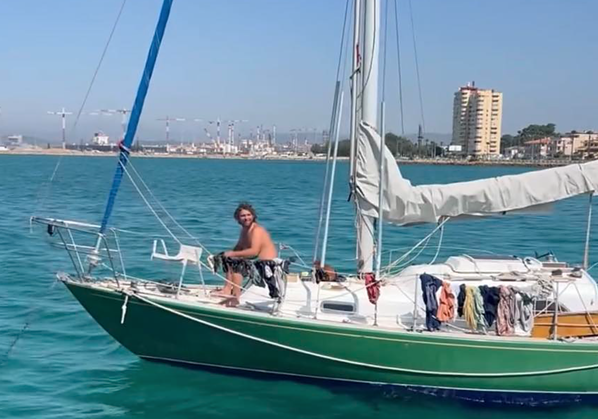 Imagen compartida por la hermana del desaparecido para su localización