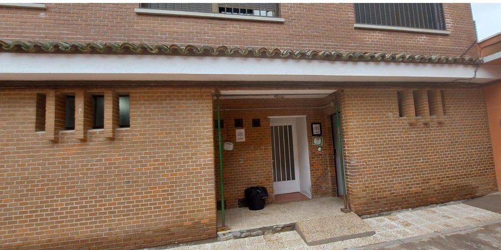 El PP acusa a Page de «pasar completamente» de los servicios públicos como atestigua el colegio de Santa Cruz del Retamar