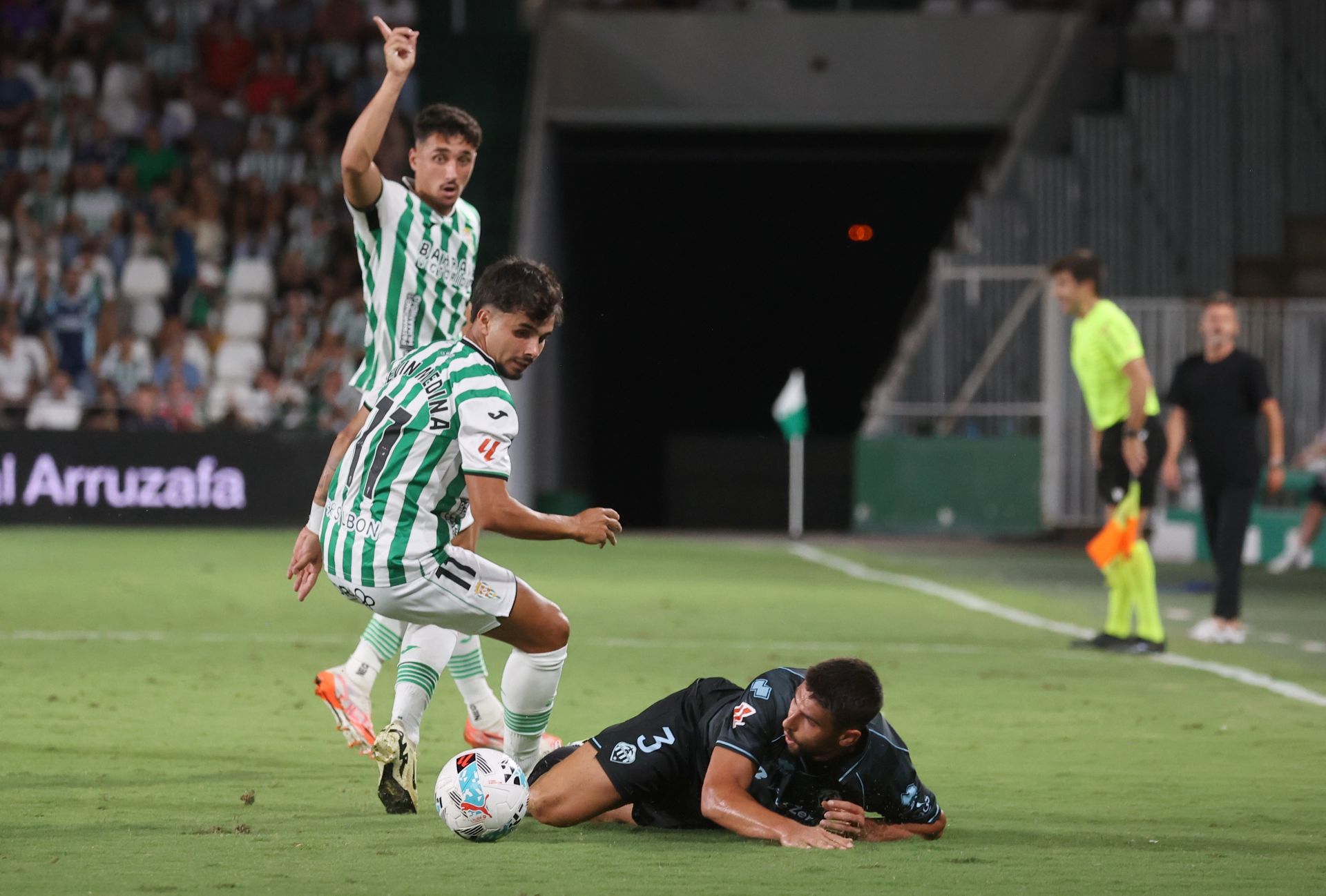 La inmensa alegría del primer triunfo del Córdoba CF esta temporada, en imágenes