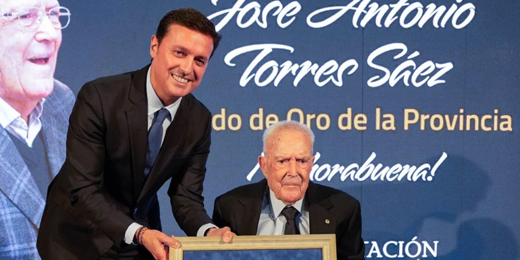 De Guardia Civil a alcalde: el centenario José Torres, el regidor más longevo de España