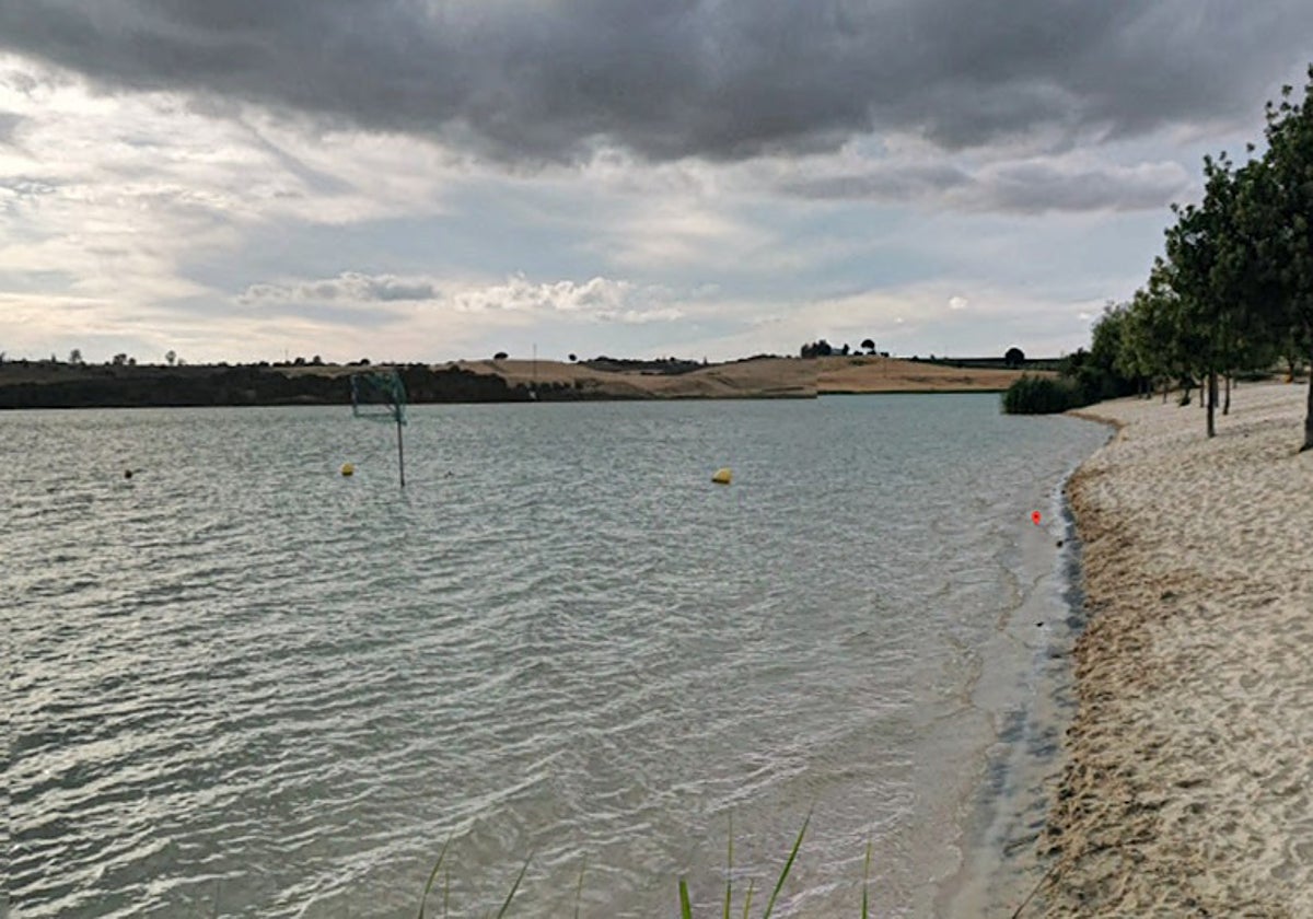 Un joven de 27 años se ahoga en una playa artificial de Arcos de la Frontera