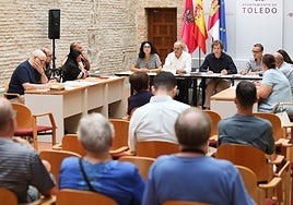 Los vecinos piden que el  mercadillo el 'Martes' vuelva al Casco Histórico de Toledo y proponen el paseo de Recaredo