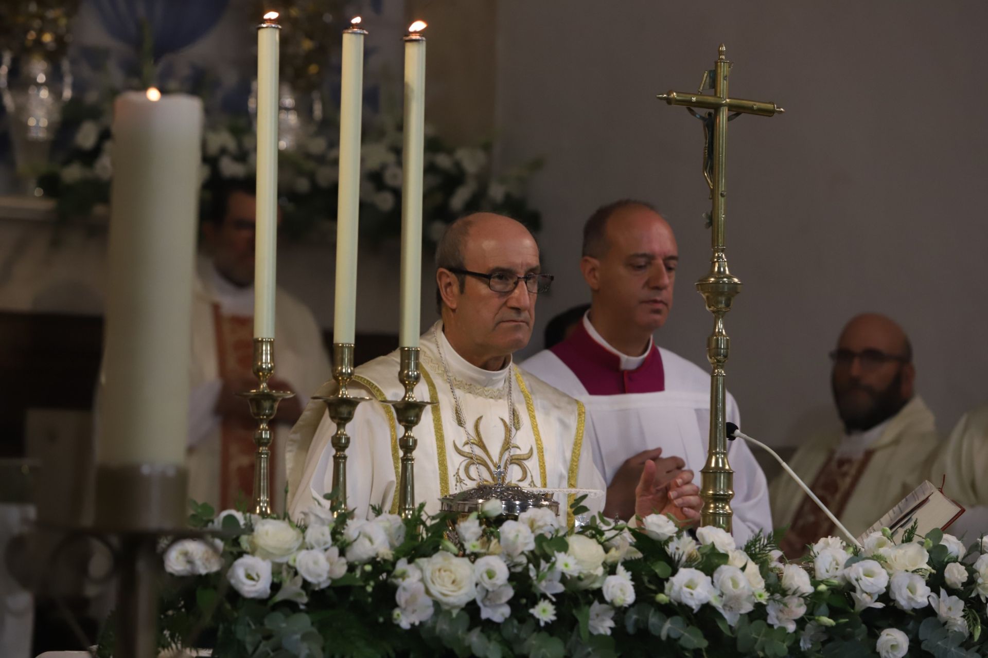 La solemne misa del obispo de Córdoba ante la Patrona en el santuario de la Fuensanta, en imágenes